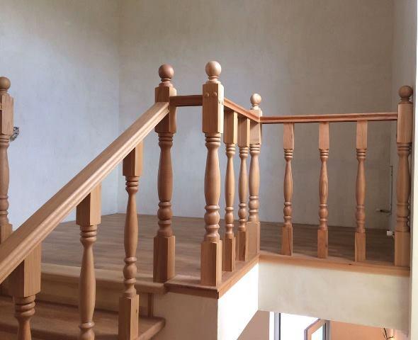 Балясины из дуба,           бука и ясеня